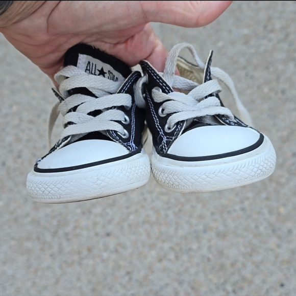Converse All Star Black Canvas Infant Toddler Sneakers - Picture 6 of 9